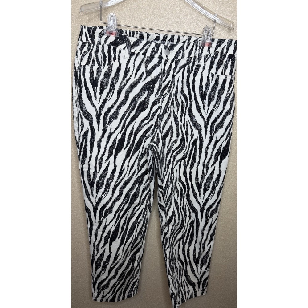 Chico's Perfect Stretch Girlfriend Slim Leg Ankle Pants 2.5 Zebra Animal Print